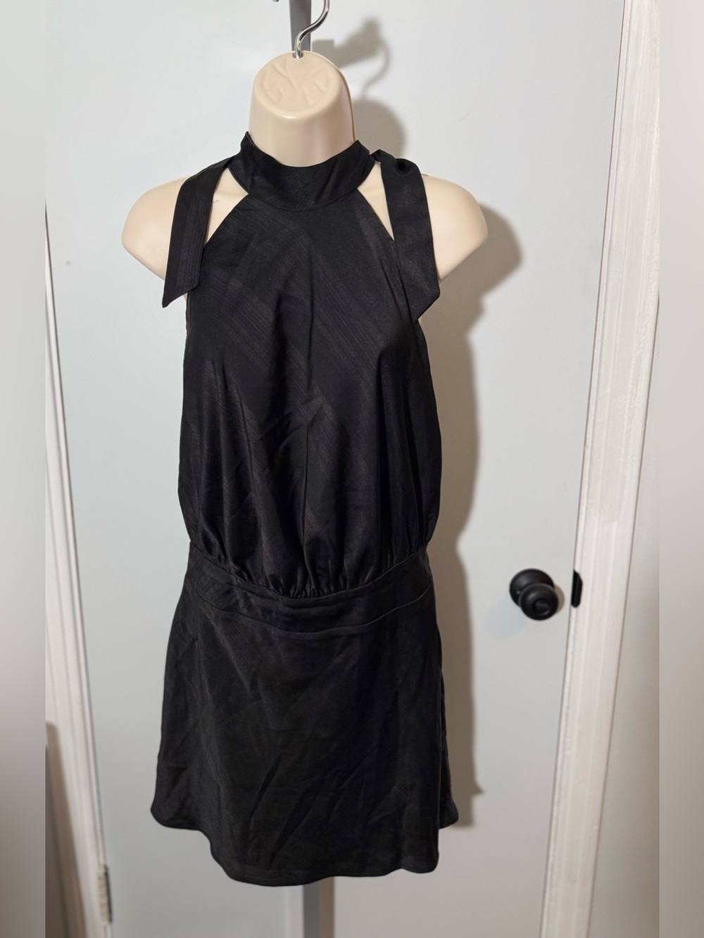 PEPPERMAYO Women’s Camera Shy Mini Black Dress Open Back Size 6 NWT